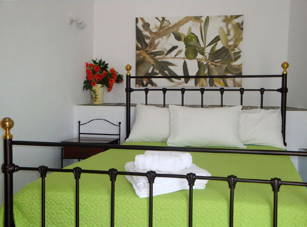 Rooms Margarita in the centre of Apollonia