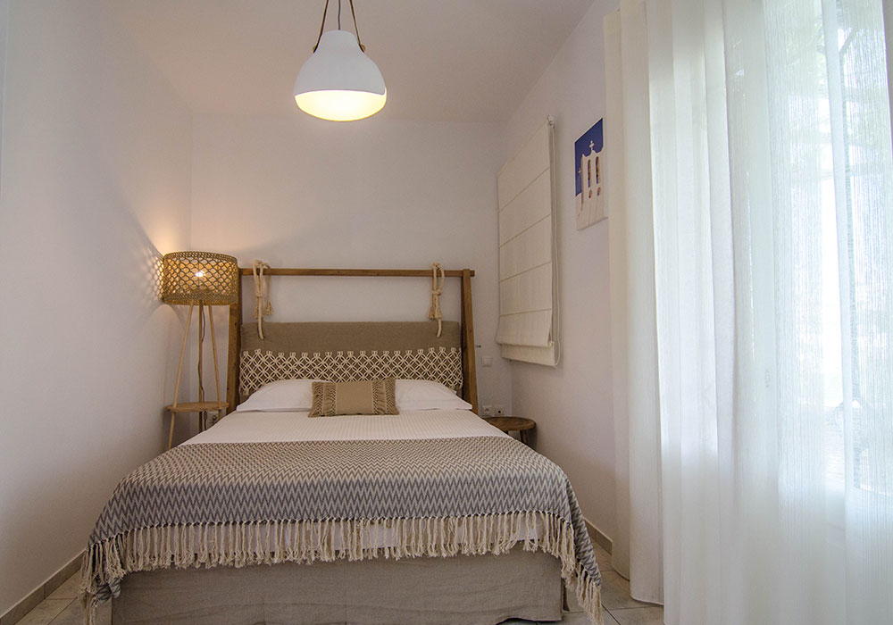 The rooms and apartments Nikoleta in the centre of Apollonia