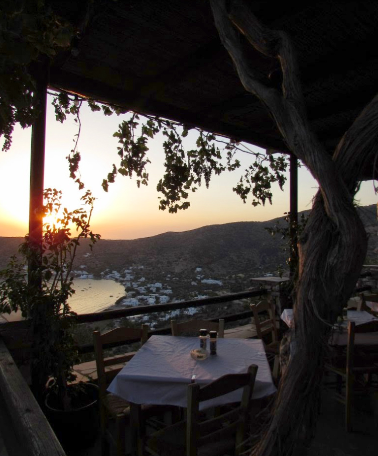 Traditional restaurant-grill house Koutsounas, Vathy - Sifnos