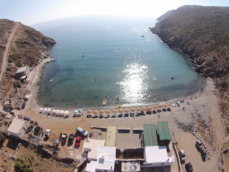The cafe-restaurant Vroulidia, at the beach Vroulidia