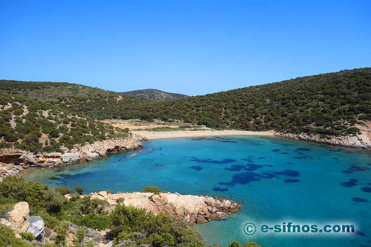 Der Strand Fikiada auf Sifnos