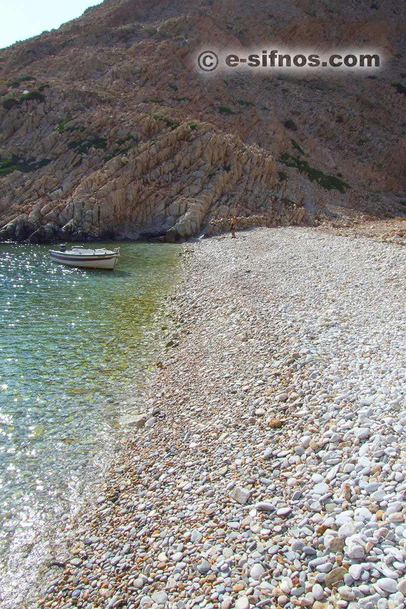 Die Kieselküste Gialoudia auf Sifnos