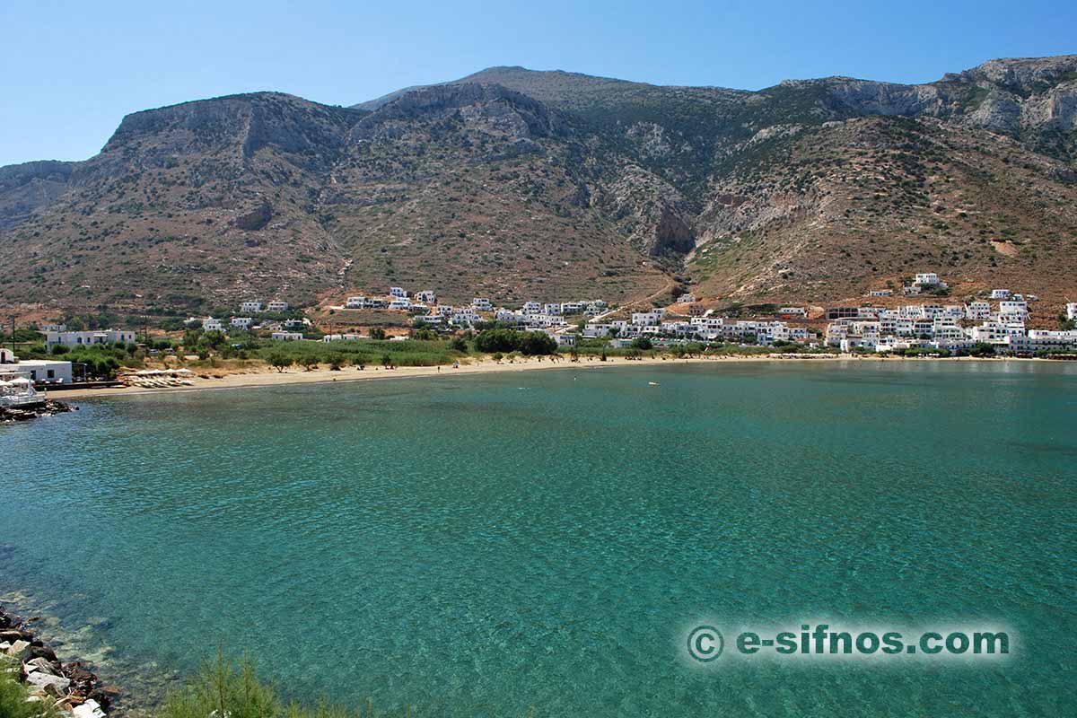 Der Strand von Kamares auf Sifnos
